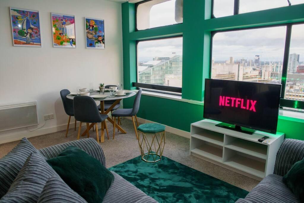 Manchester City Centre Apartment, Skyline View Bagian luar foto