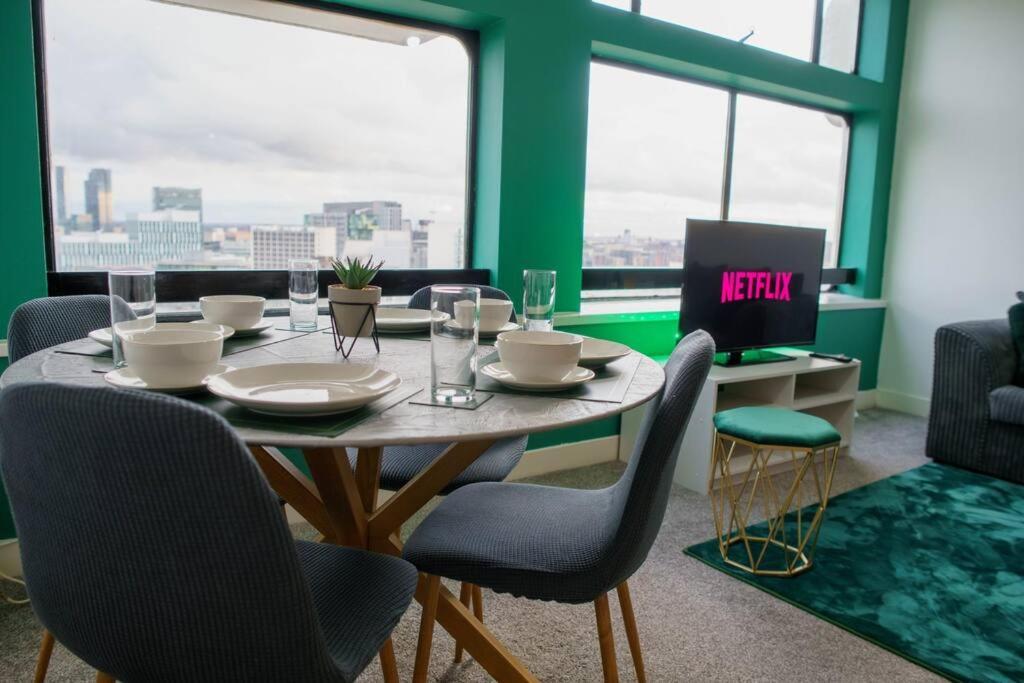 Manchester City Centre Apartment, Skyline View Bagian luar foto